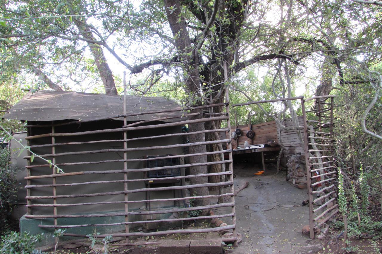 Amanzimlotzi Riverside Bush Camp Hoedspruit Kültér fotó